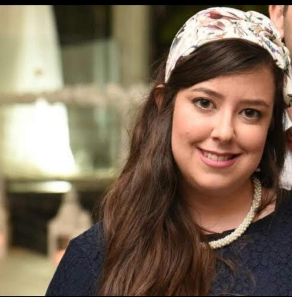 מטפלת דנה מנולסון